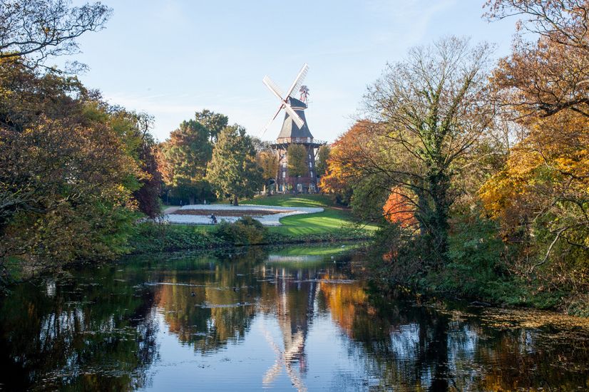 Mühle Eine historische Windmühle in den Bremer Wallanlagen.