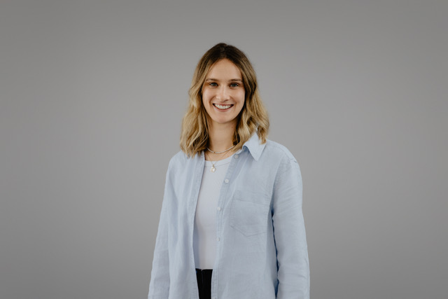 Das Foto zeigt Merle Stanzel, SBE-Absolventin