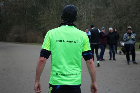 L&auml;ufer:innen im Bremer B&uuml;rgerpark.