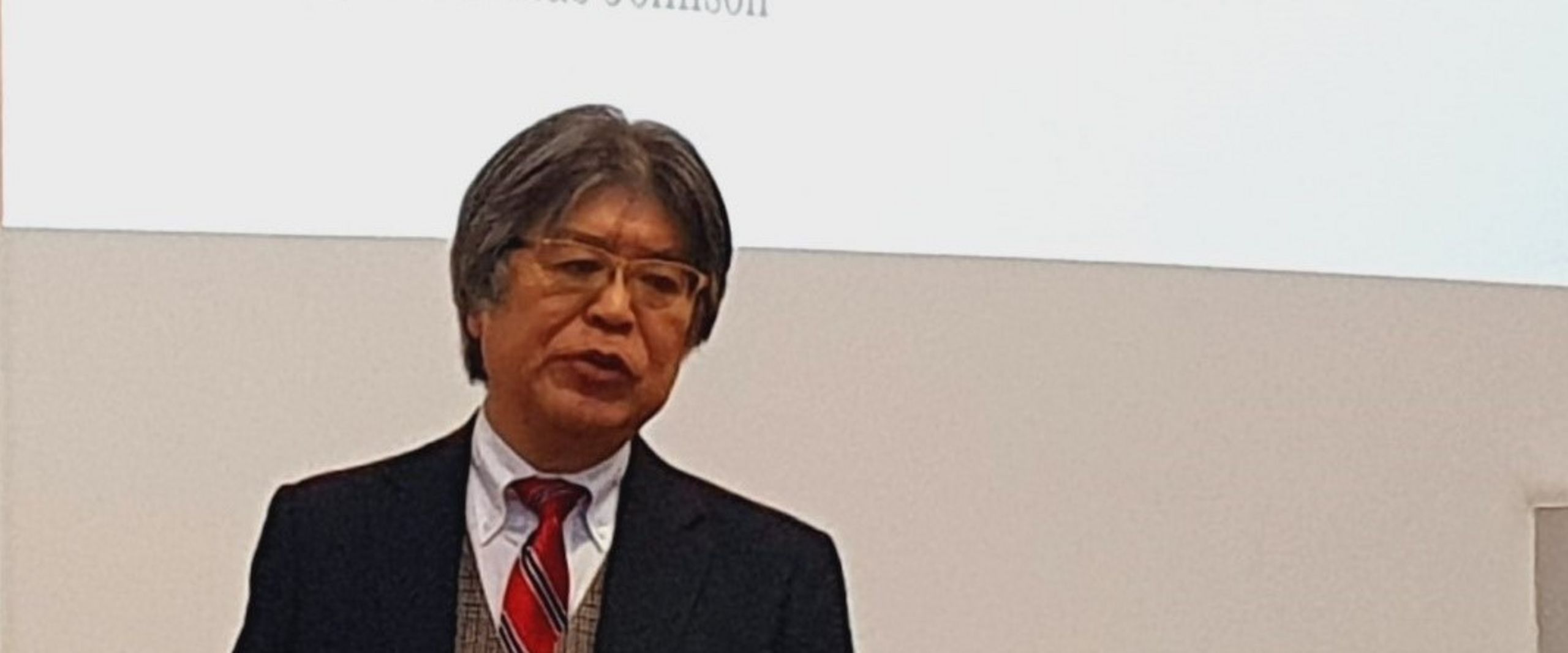 Prof. Yamamoto gibt Gastvortrag bei Prof. Veith Prof. Yamamoto gibt Gastvortrag bei Prof. Veith
