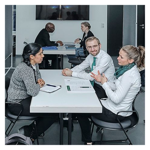 Bewerbungsgespr&auml;ch beim Speed Datin an der HSB