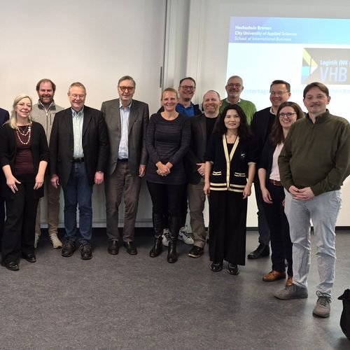 Das Bild ist ein Gruppenfoto der Teilnehmenden der Wintertagung.