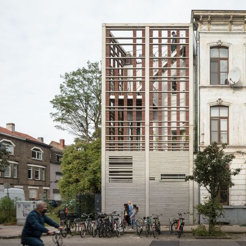 Wohnhaus Patio Filter von STUDIOLO architectuur - Foto: Stijn Bollaert