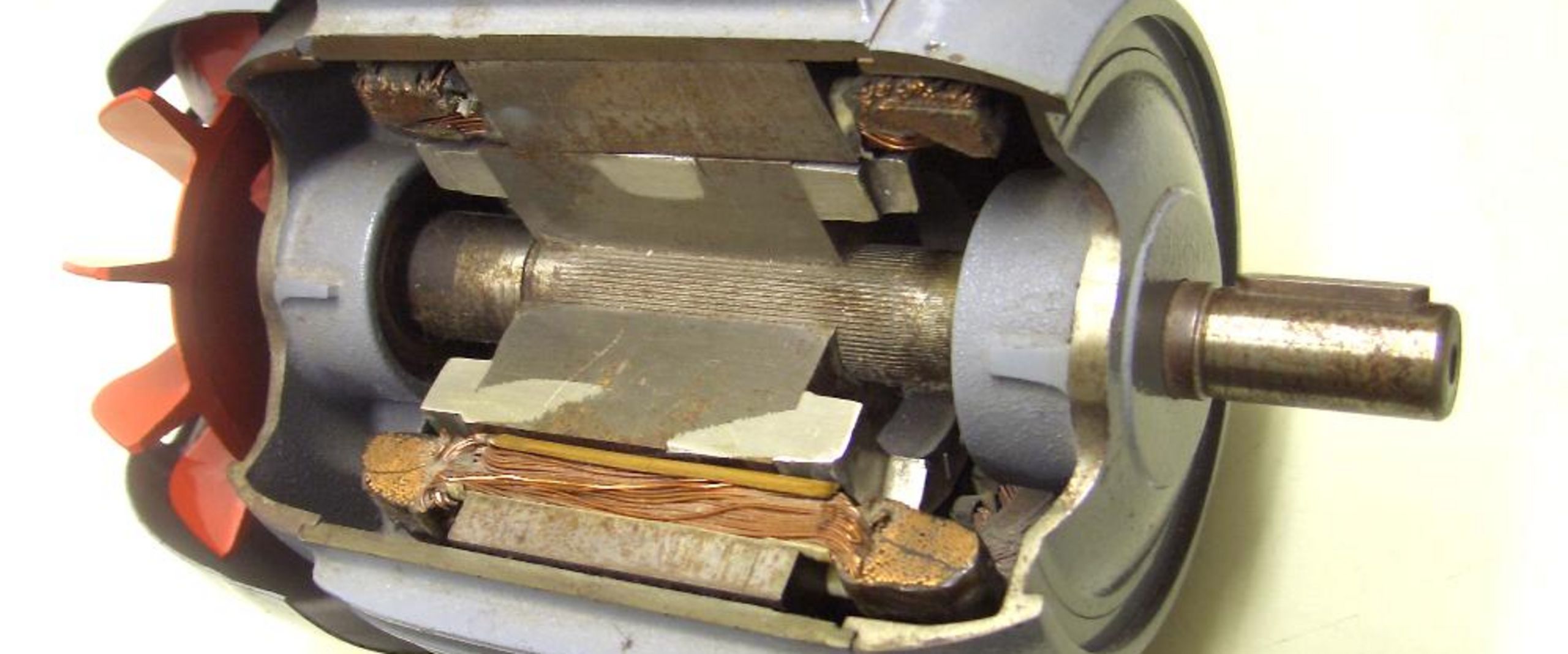 Modell einer Asynchronmaschine Schnitt einer Elektrischen Maschine