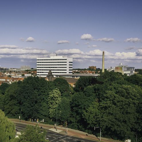 Ausblick auf die Neustadtswallanlagen und das AB-Geb&auml;ude
