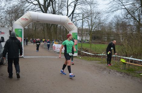 L&auml;ufer:innen im Bremer B&uuml;rgerpark.