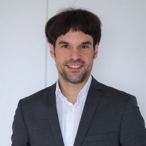 Pro. Dr. Christoph Robeller