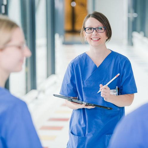 Pflegekr&auml;fte im Gespr&auml;ch 