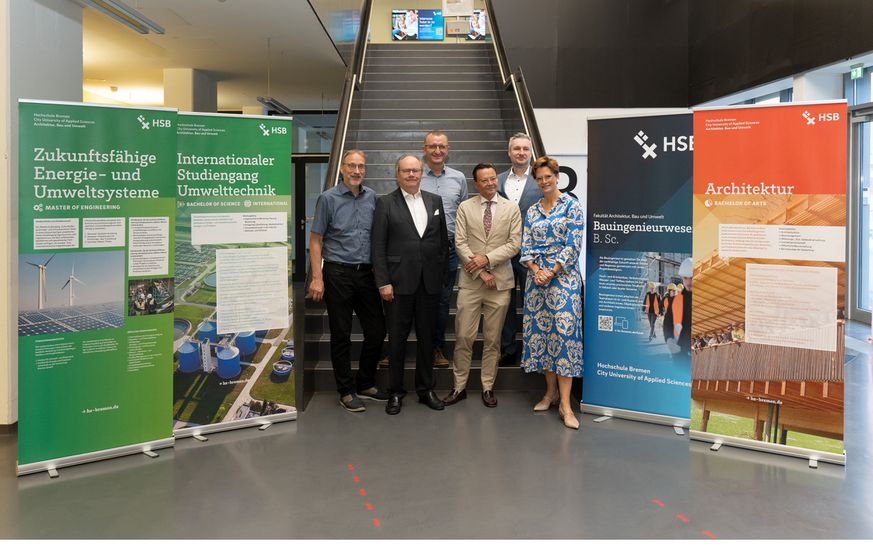 Gruppenbild mit Männern