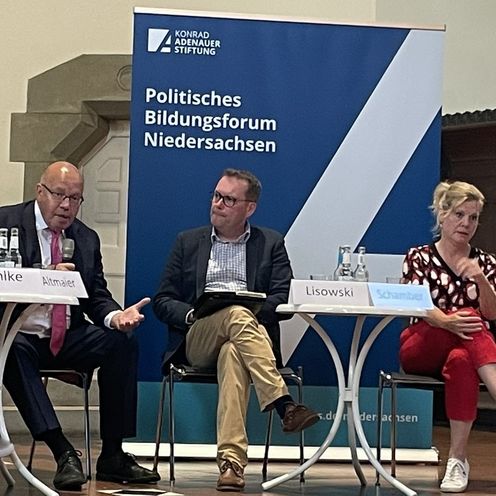 Prof. Lisowski zu Gast bei Diskussion in Hannover