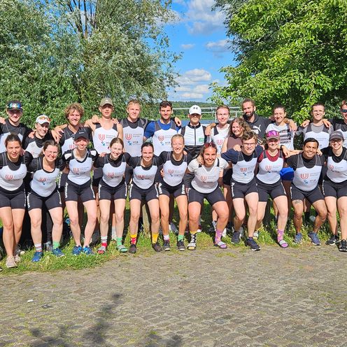 Studierende von HSB und Universit&auml;t Bremen der Wettkampfgemeinschaft Hochschulrudern