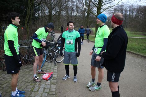 L&auml;ufer:innen im Bremer B&uuml;rgerpark.
