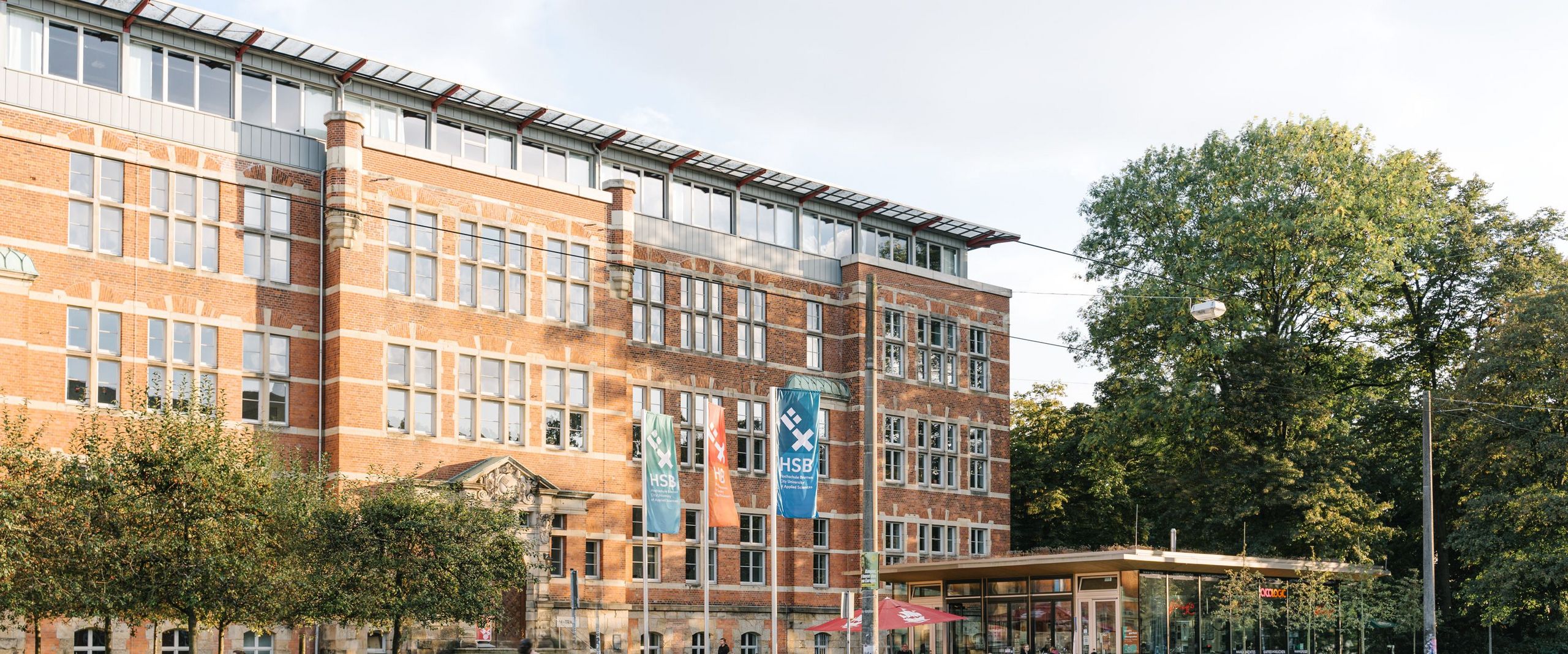 M-Gebäude der HSB von Seite Langemarkstraße 