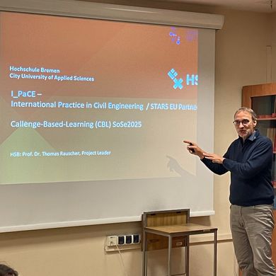 I-PaCE besucht Cracow University of Technology – Austausch und Impulse für Challenge-Based Learning (CBL)