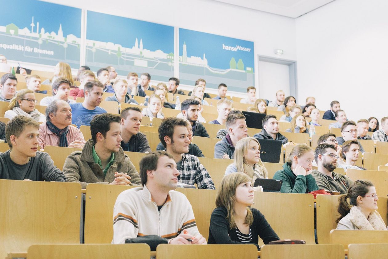 Studierende im Hörsaal Studierende im Hörsaal