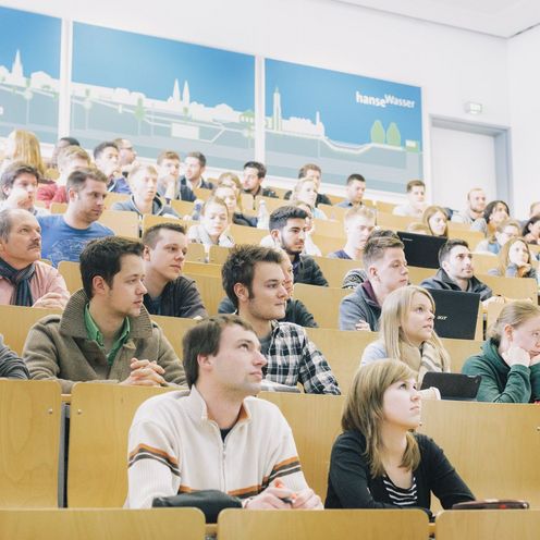 Studierende im Hörsaal Studierende im Hörsaal
