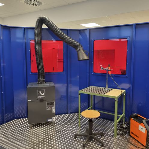 Innenraum einer Schwei&szlig;kabine 