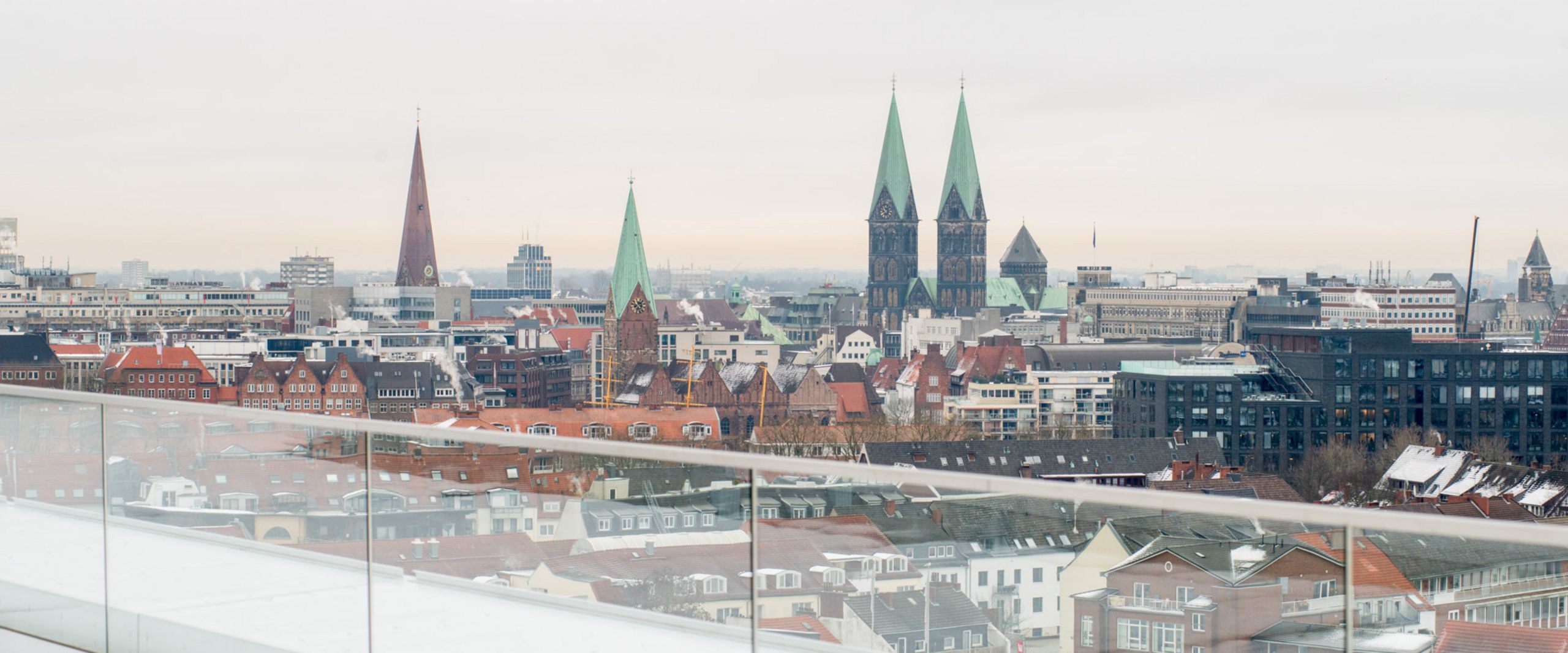 Aussicht vom Staffelgeschoss Aussicht über Bremen mit Dom.