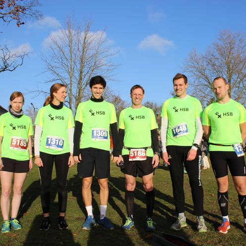 Gruppenbild TriRunners beim Silvesterlauf.