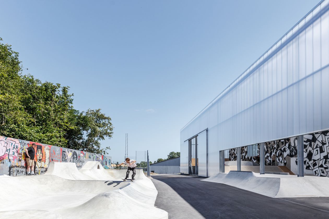 Sport- und Kulturzentrum Streetmekka Viborg mit Skatepark aus Beton