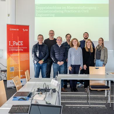 DSC02198_Gruppenfoto__2.jpg Gruppenfoto der Workshop-Teilnehmer:innen: @HSB - Marina Pister