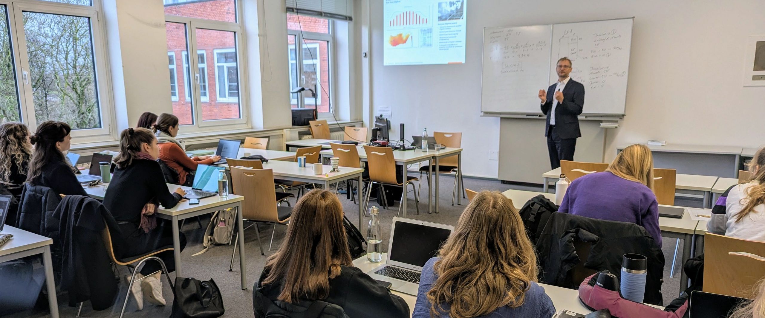 Gastvortrag von Torsten Heidemann von der Berenberg Bank an der Hochschule Bremen