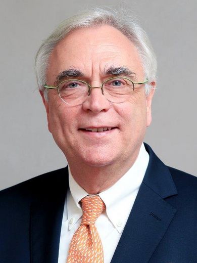 Porträt Dr. Günther Diekhöner Dr. Günther Diekhöner