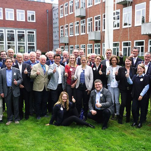 Gruppenbild von Teilnehmenden der Tagung des Internationaler Controllervereins.