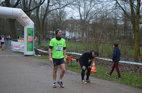 L&auml;ufer:innen im Bremer B&uuml;rgerpark.