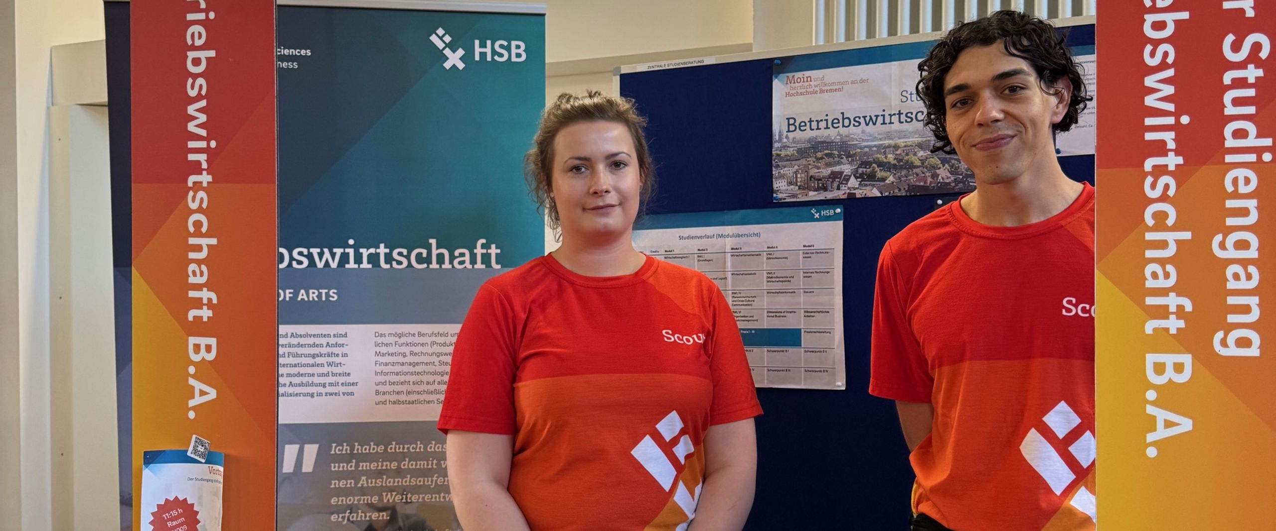 Informationsstand zum StudienINFOTag 2025