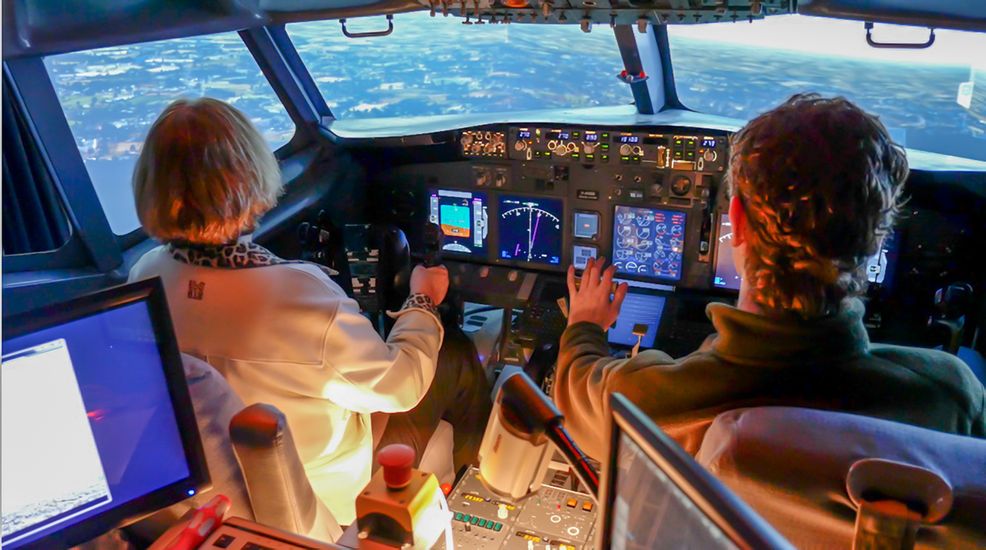 Senatorin f&uuml;r Wirtschaft, H&auml;fen und Transformation Kristina Vogt besucht die HSB