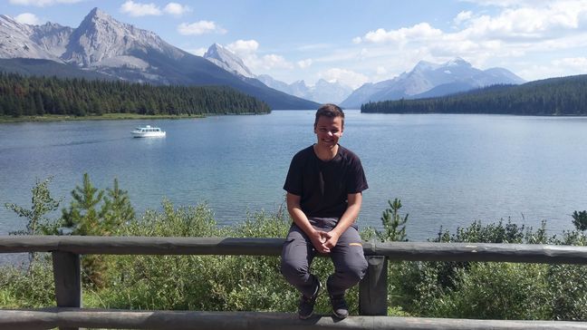 Niklas S. Auslandssemester Studierender vor See