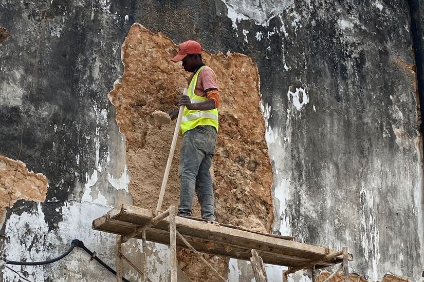 Bauarbeiter auf Ger&uuml;st. 