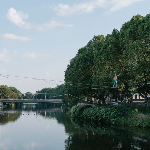 Slacklinee in der Bremer Neustadt