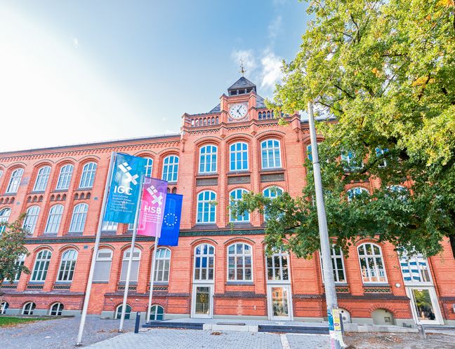 Das historische L-Geb&auml;ude im ehemaligen Ortsamt auf dem Campus Neustadtswall.