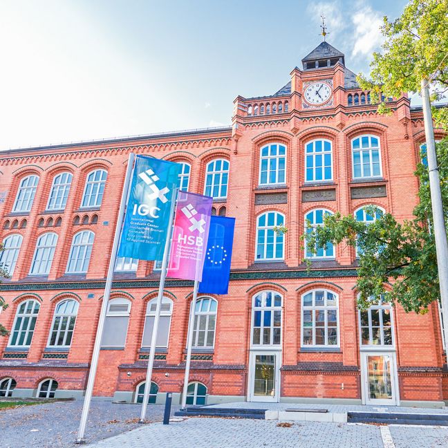 Gebäude L Das historische L-Gebäude im ehemaligen Ortsamt auf dem Campus Neustadtswall.