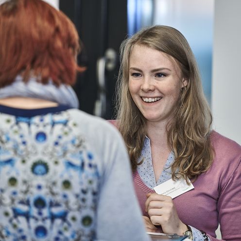 Stduentinnen im Gespr&auml;ch