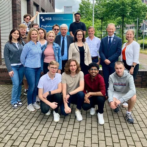 Gruppenfoto von polnischen und deutschen Studierenden und Lehrenden 