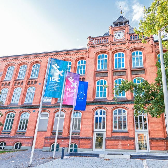 Gebäude L Das historische L-Gebäude im ehemaligen Ortsamt auf dem Campus Neustadtswall.