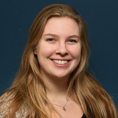 Porträtfoto Julia Meyer