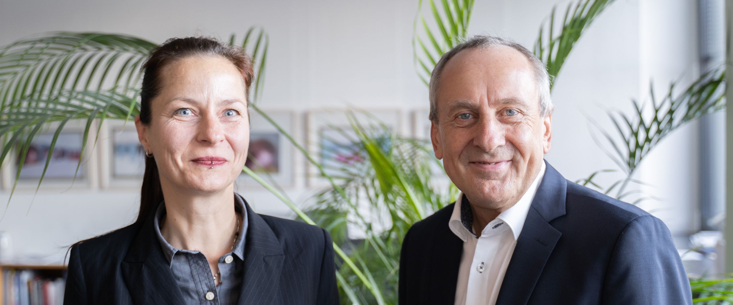 Prof. Dr. Juliane Wahren und Rektor Konrad Wolf 