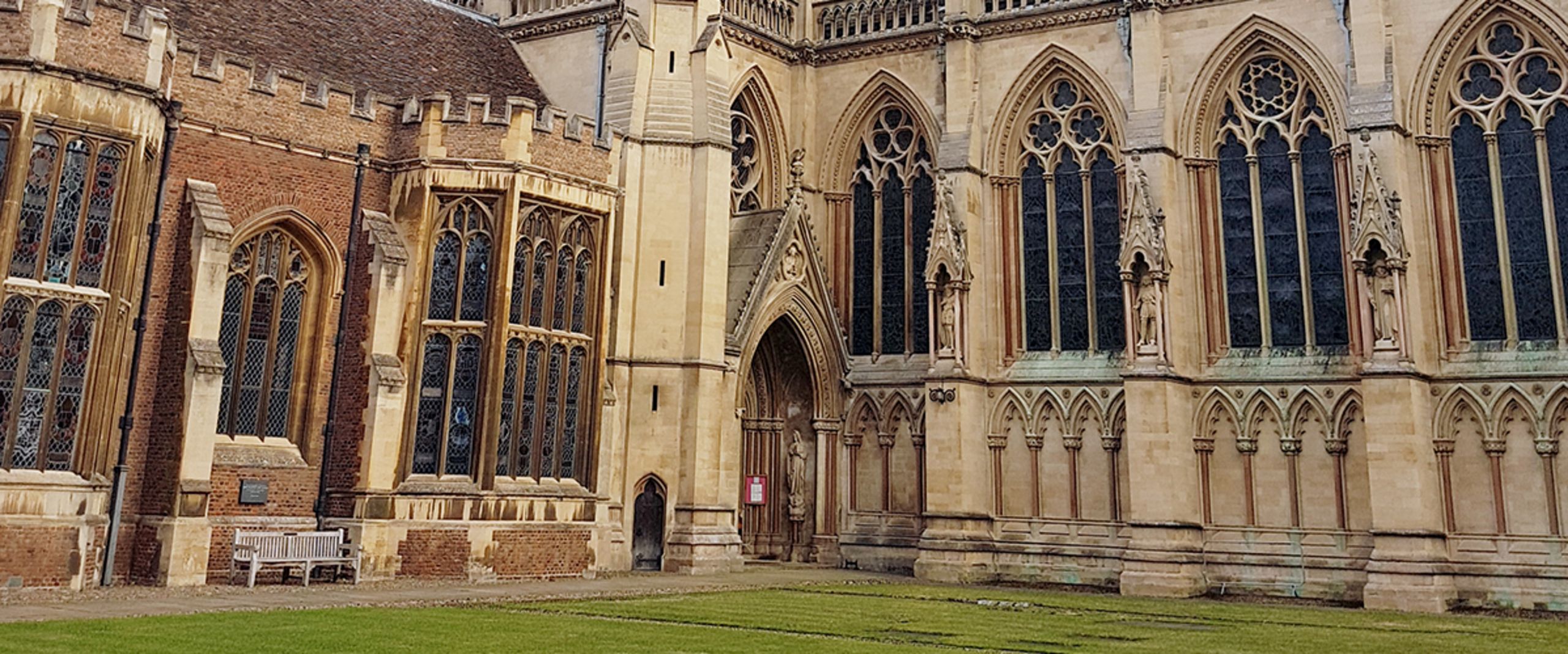 [Translate to English:] View of a historic part of the buildings of St John