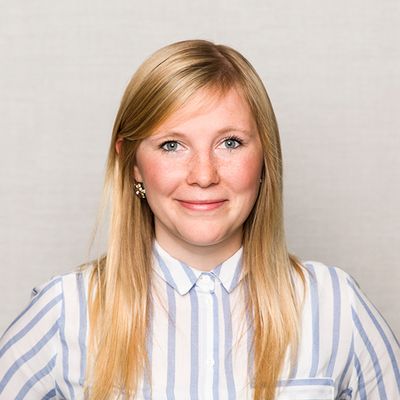 Porträtfoto Anna Schulz zur Wiesch