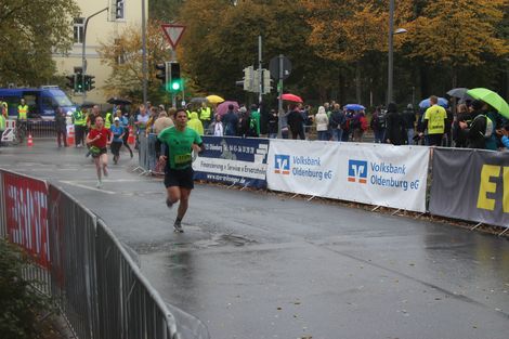 L&auml;ufer:innen beim Oldenburg-Marathon 2019.