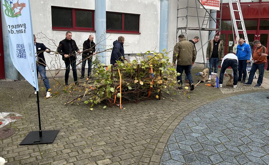 Praktiker-Tag für Sachsen-Anhalt in Staßfurt am 08.11.2025, Foto-4, Motiv:Totholz bündeln 3 