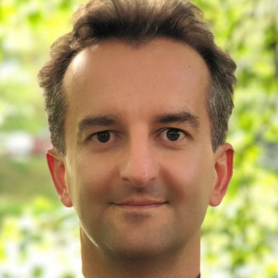 Varmaz_Armin Porträtfoto Armin Varmaz