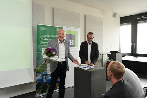 Verabschiedung Prof. Dr.-Ing. Peter Hartwig in den Ruhestand. Foto: HSB - Sch&uuml;rkamp