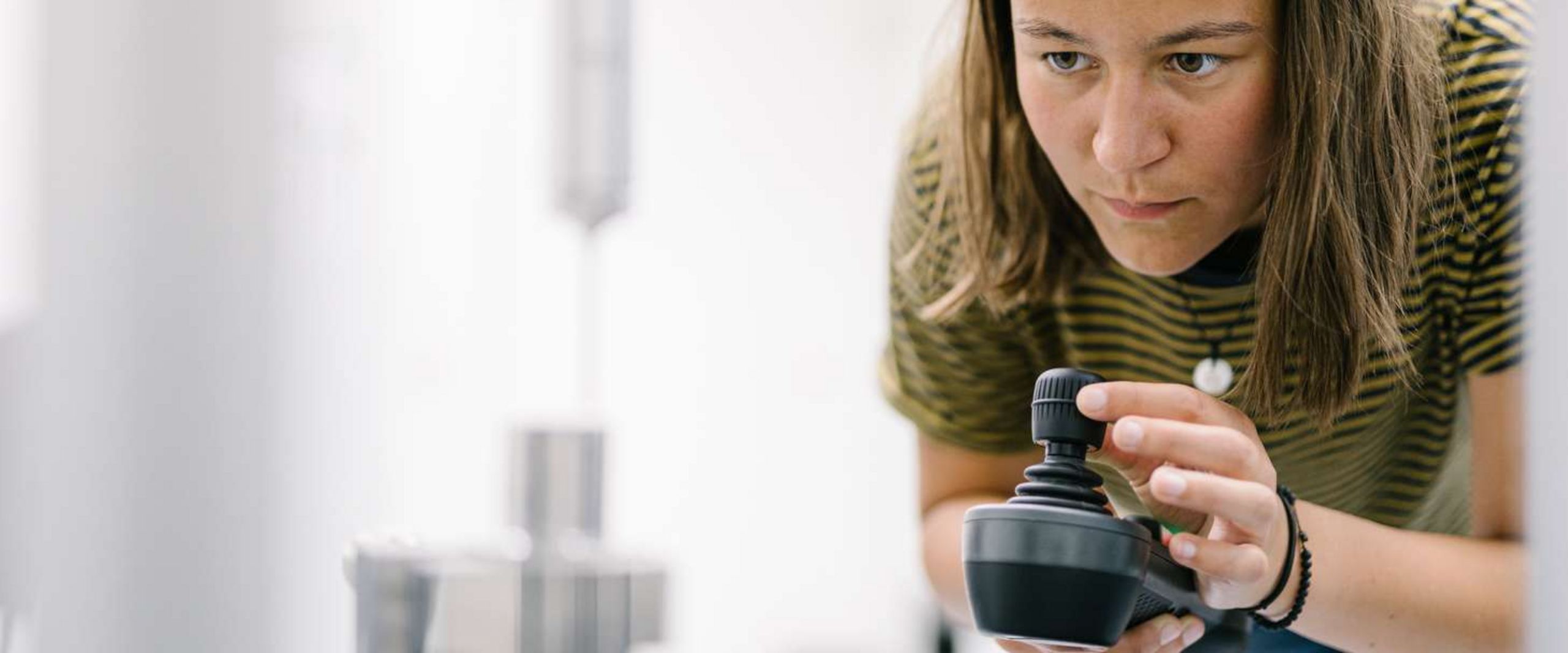 Studentin im Maschinenbau