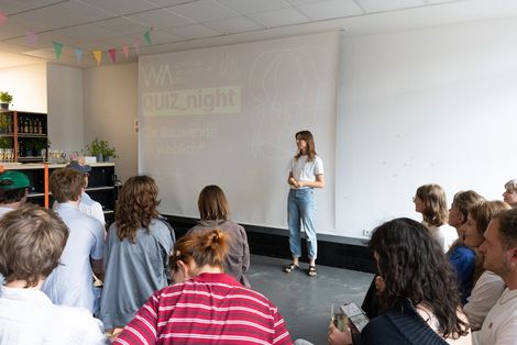 Als Festivalauftakt starten die Studierenden das Café mit einer Quiz Night gemeinsam mit Architects for Future. Fotos: HSB/ B.Schürkamp