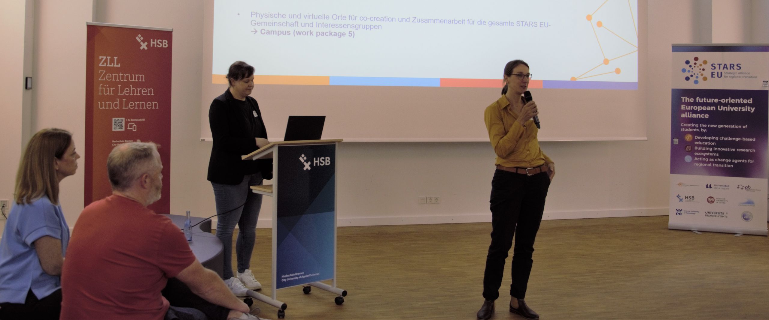 STARS EU Event Juni 2024 Frau steht an rednerpult und hält Vortrag. Im Hintergrund ist eine Landkarte von Europa zu sehen.